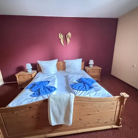 Werdenfelser Hof Szálloda 3*