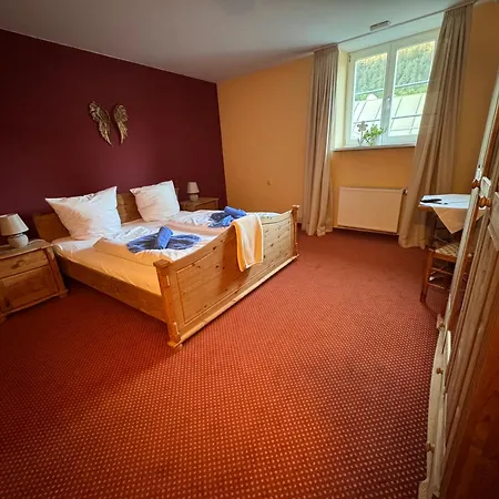 Готель Werdenfelser Hof 3*